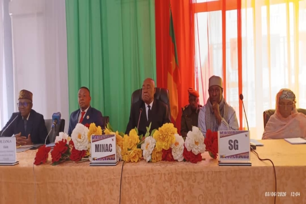 Le Président de l’association des Amis de la Ville de Yaoundé accompagné de plusieurs chefs traditionnels du département du Mfoundi reçu au Minac 